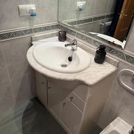 Perla 2000 Portonovo 아파트 산신소